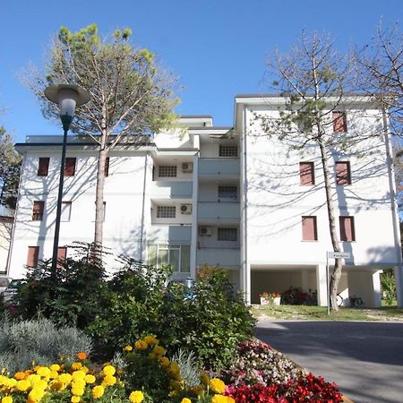 Appartamenti Fiordalisi Бибионе Экстерьер фото